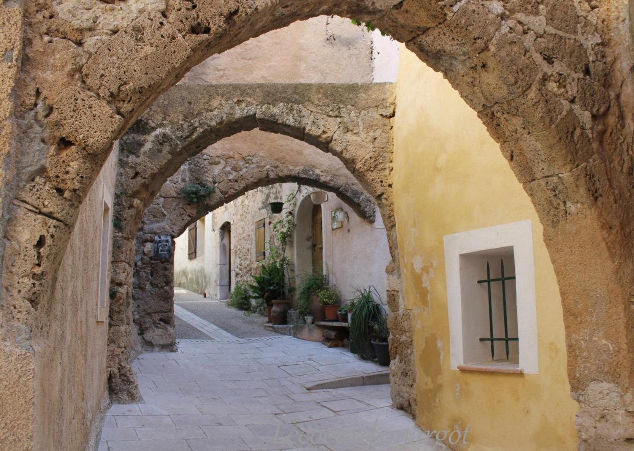 Les Arcades Βίλα Villecroze Εξωτερικό φωτογραφία